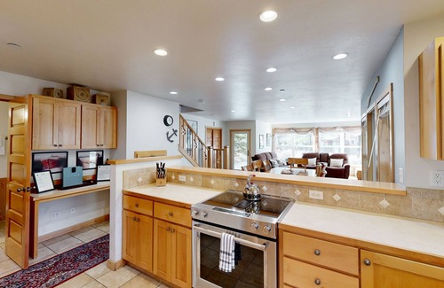 Shorepine Village House | Coastal home walking distance to the beach with outdoor shower & fireplace