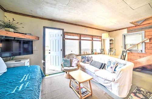 Salem House | Coastal Perry Cottage about 2 Mi to Boat Ramp!