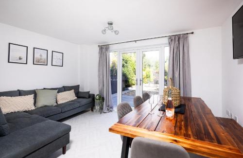 Llanelli House | Coastal Retreat in Carmarthenshire