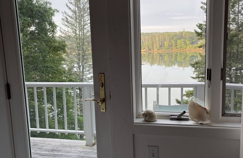 Deer Isle House | Coastal Shorefront Home, Tidal Beach/Views Major Discount:1-2 person, Multiwk