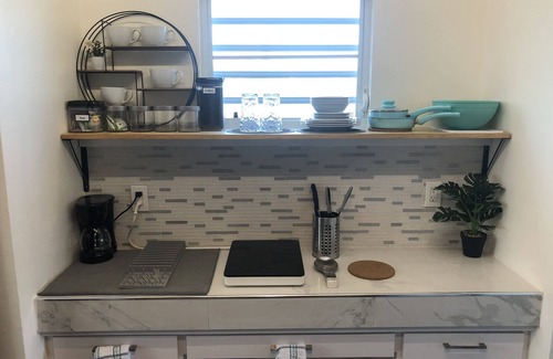 Bajura House | Coastal Views 5 minutes to the beach