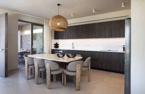 Stavromenos Villa | Coastal Villa Aya: Minimalist Elegance by etouri