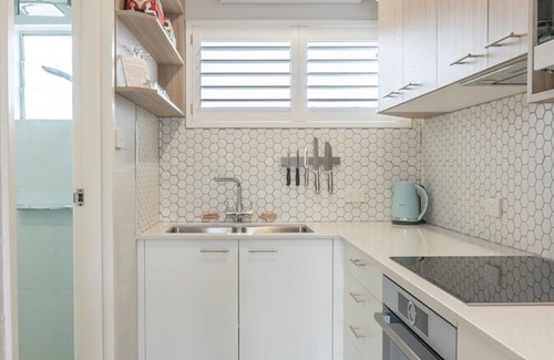 Sawtell Apartment | Coasters 18 - A short walk to downtown Sawtell