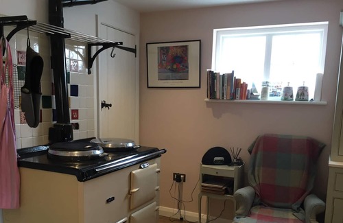 West Wittering Cottage | Coastguard Cottage on quiet creek in Wittering, renovated 2021, oozes character