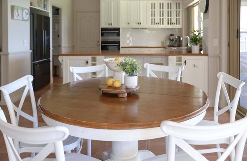 Ninderry House | Coastview Manor - Family Hinterland Retreat