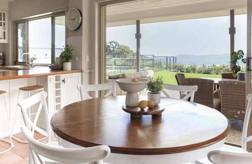 Ninderry House | Coastview Manor - Family Hinterland Retreat