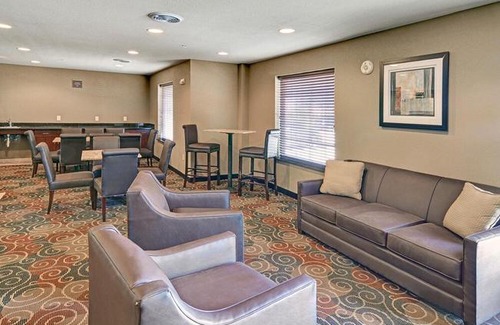 Big Lake Hotel | Cobblestone Inn & Suites Big Lake