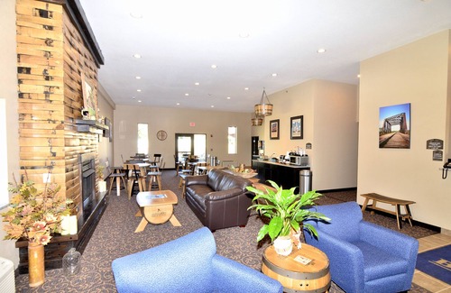 Manning Hotel | Cobblestone Inn & Suites - Manning