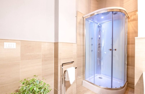 Municipio 2 Apartment | Coco - Elegance Boudoir