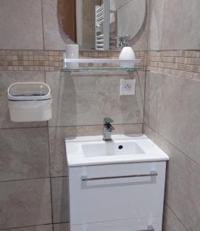 Route d'Arles Apartment | cocon douillet centre gare Nîmes