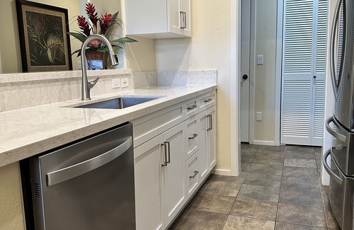 Ko Olina Condo | COCONUT PLANTATION! - GROUND FLOOR - NEAR BEACH - Optional GOLF CART!