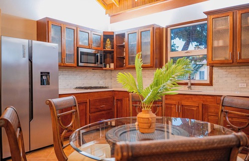 Hopkins House | Coconut Row Boutique Hotel