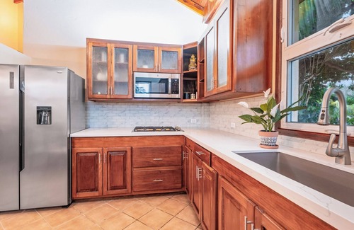 Hopkins House | Coconut Row Boutique Hotel