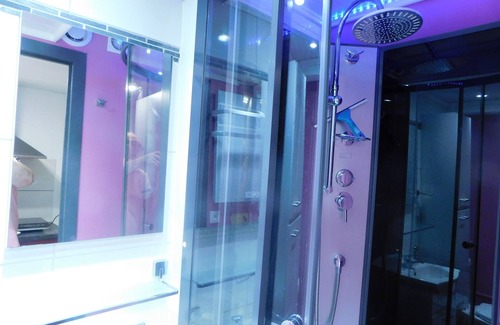 Yvoir Apartment | COCOON AND APYPICAL GITE "LE PETIT NID" WITH SWIMMING POOL AND SAUNA.