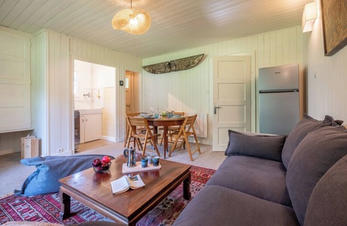 Les Praz-de-Chamonix Ski Chalet | Cocooning small chaming chalet with garden