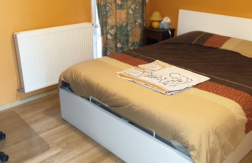 Saint-Denis-en-Val Bed & Breakfast | Coffret d'Avenir