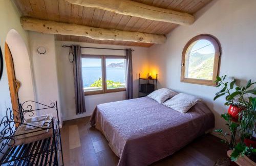 Pino House | Coin de paradis vue dominante sur mer, montagne et tour génoise avec jacuzzi