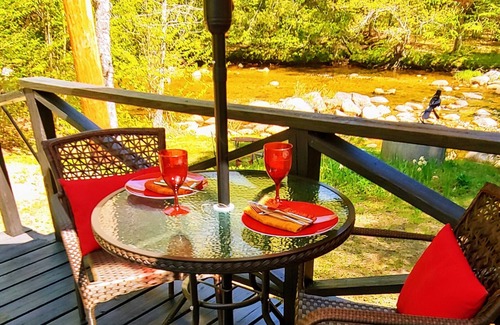 Sandwich Cottage | Cold River Retreat - Quiet hideaway for two located in Sandwich, NH.