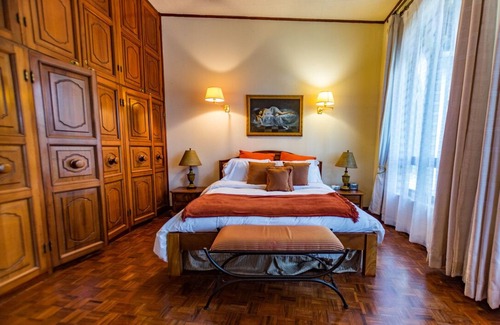 Esparza Other | COLD WHERE YOU ARE? CASTILLO IS WARM AND DRY DATES NOW OPENnFULL STAFF, CHEFnnn