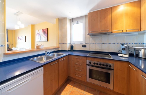 L'Escala Apartment | Colette: Apartment with swimming pool and view