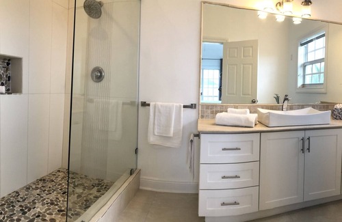 Jolly Harbour Villa | Colibri Court #09 - Refreshingly Different (3 Bedroom)