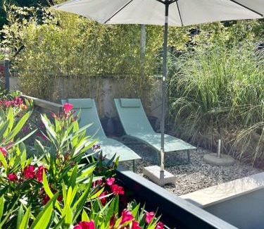 Pjescana Uvala Apartment | COLIBRI-Design&Beach Appartement mit 40m2 Terrasse und 2 SUPs