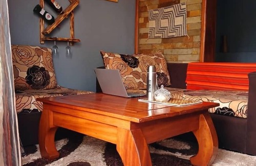 Gisenyi House | COLIBRI VILLA CITY CENTER