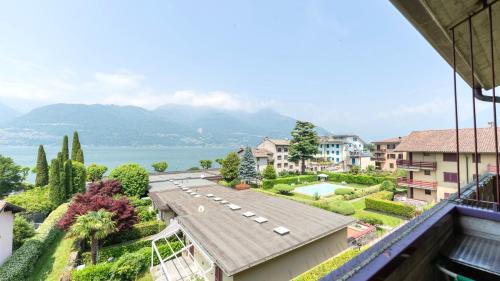 Colico Piano Apartment | Colico Polti lake view and pool apartment