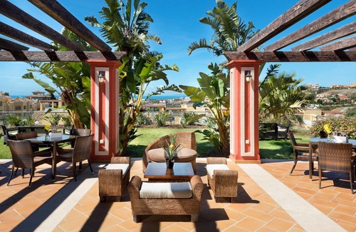 New Golden Mile Apartment | Colina del Paraíso