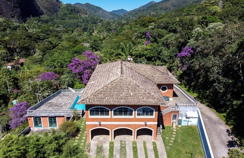 Fazenda Inglesa House | COLINA DOS REIS An excellent place to rest and/or set up your home office