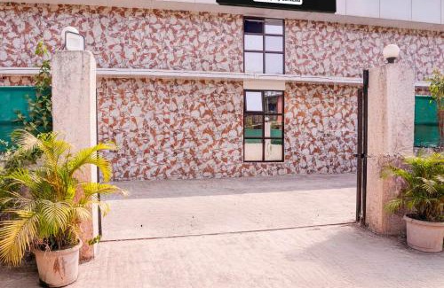 Amarnath Hotel | Collection O Palava Dombivali