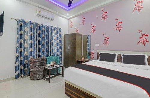 Lucknow Hotel | Collection O Shivashakti Grand Near Chaudhary Charan Singh International Airport