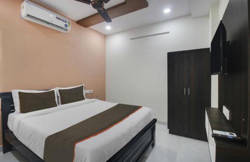 Manikonda Hotel | Collection O SIRI GRAND INN