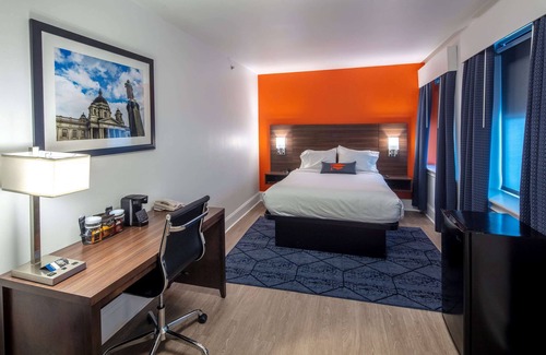 Downtown Syracuse Hotel | Collegian Hotel & Suites, Trademark Collection by Wyndham