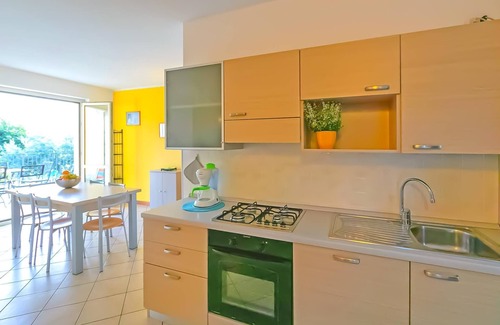 Vercana Apartment | Collina Maurino Holiday Apartment with Pool