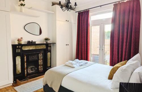 Fortis Green Apartment | Colney Hatch Lane - Spacious 2-Bed 2-Bath Home with Private Garden