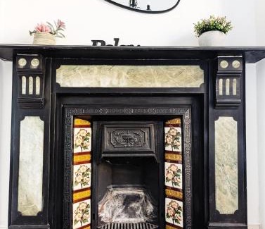 Fortis Green Apartment | Colney Hatch Lane - Spacious 2-Bed 2-Bath Home with Private Garden