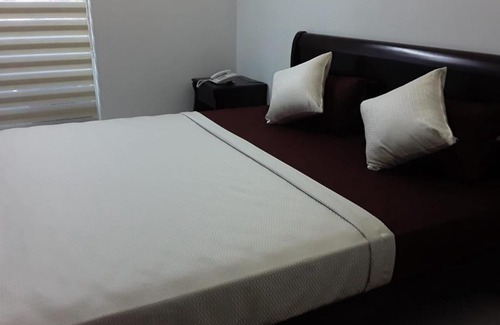 Milagiriya Apartment | Colombo 4 Apartment with Sea view and Pool