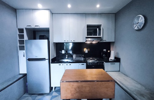 Americana Apartment | Colonia Americana TWO LEVEL LOFT Apartment