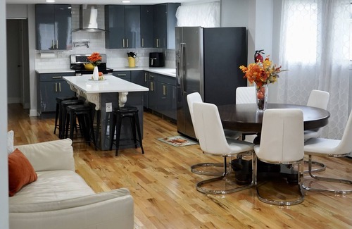 Utica House | Colonial Oasis of Peace 5 Guest