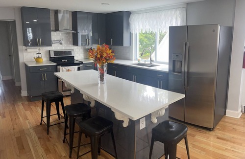 Utica House | Colonial Oasis of Peace 5 Guest