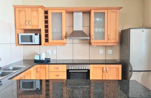 Margate Beach Apartment | Colonial Sands 103