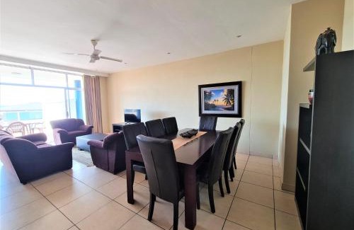 Margate Beach Apartment | Colonial Sands 103