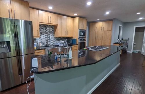 Marietta House | Colony Bungalow - Family & Groups - Modern Lux