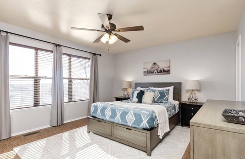 Cheyenne Meadows House | Colorado Retreat: Spacious 2960+sqft/Mountain View
