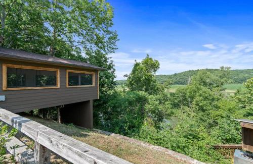 Lobelville House | Colorful and Cozy River Retreat with a View