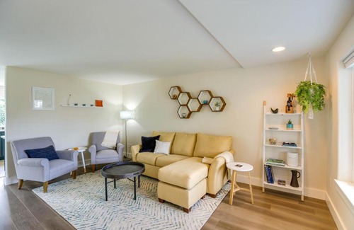 Mountain View District House | Colorful Bend Home with Yard and Fire Pit!