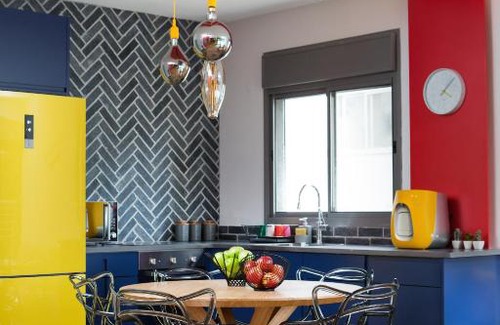 Haifa Apartment | Colorful BNB apartment