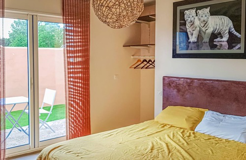 Marennes House | Colorful house invites to explore the Atlantic coast.