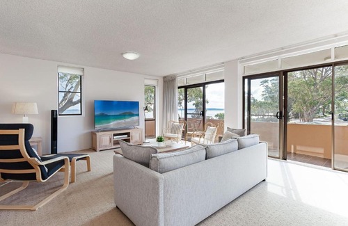 Nelson Bay Apartment | Columbia, 3 12 Columbia Close - large unit with fantastic water views and wifi
